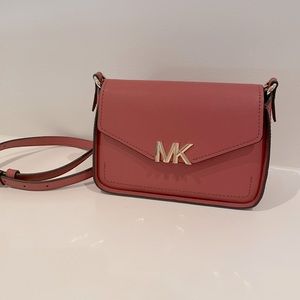 BRAND NEW WITH TAG- Michel Kors crossbody purse